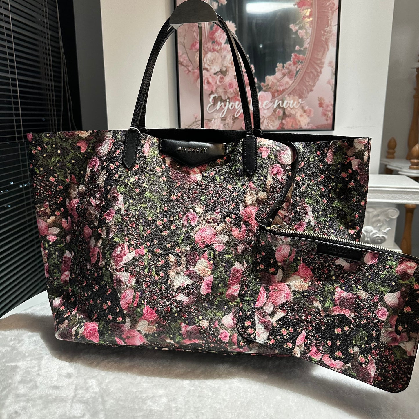 【#246】Pre-owned Givenchy 4G Large Tote Bag Floral Print Nylon