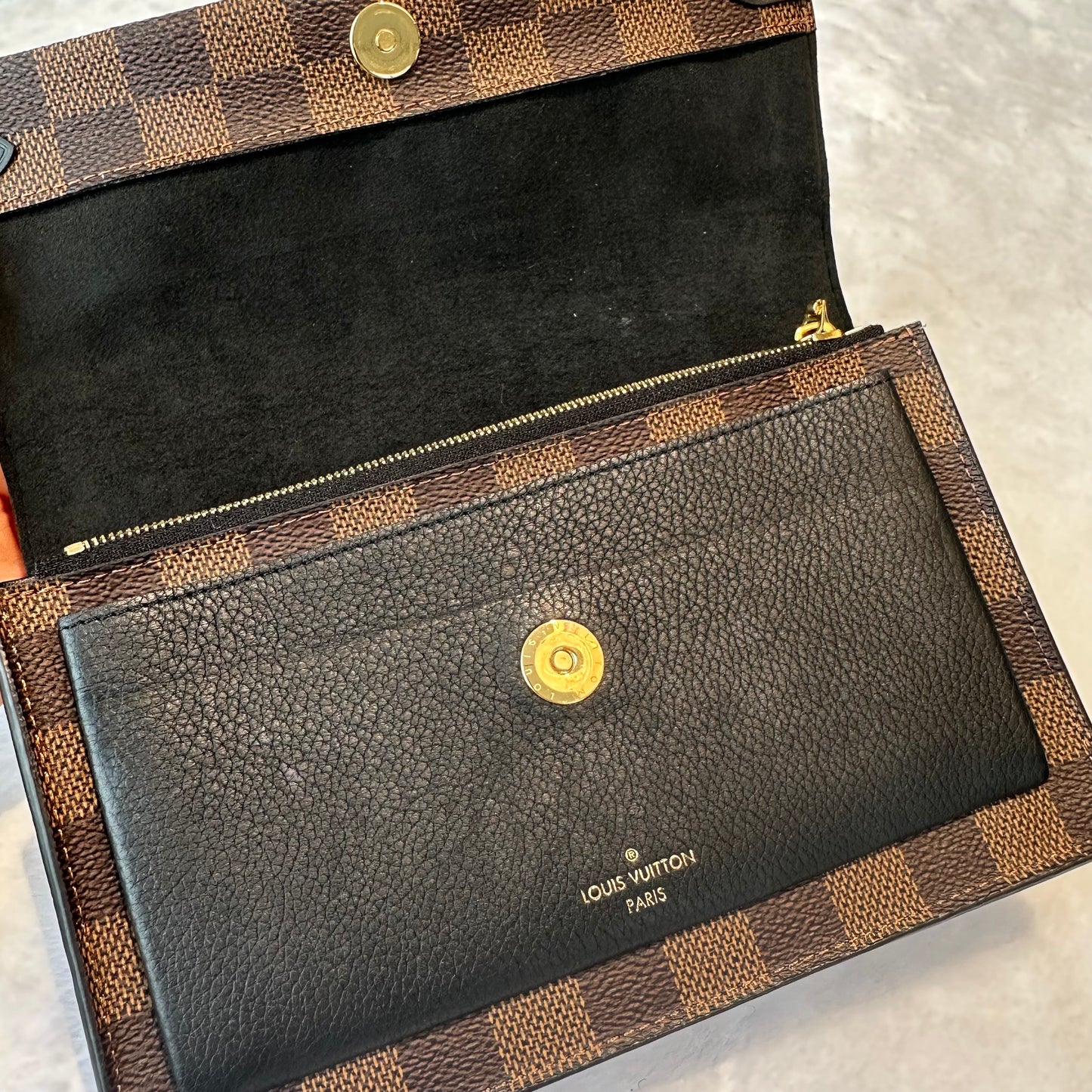【#269】Pre-owned Louis Vuitton Vaugirard Clutch Damier Ebene Canvas with Black Leather Trim
