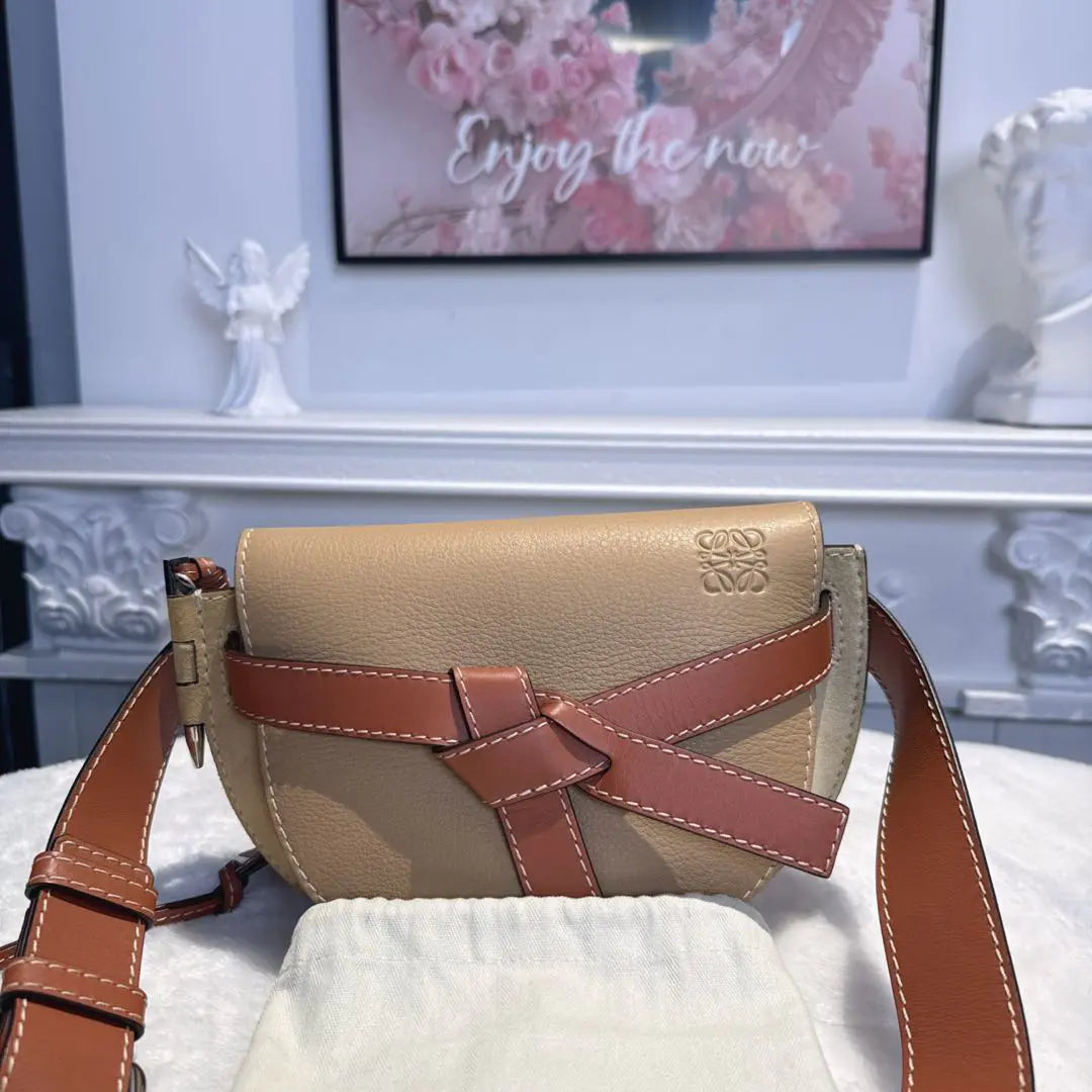 【#109】Pre-owned Loewe Gate Mini Brown Calfskin Bumbag HZ251225019