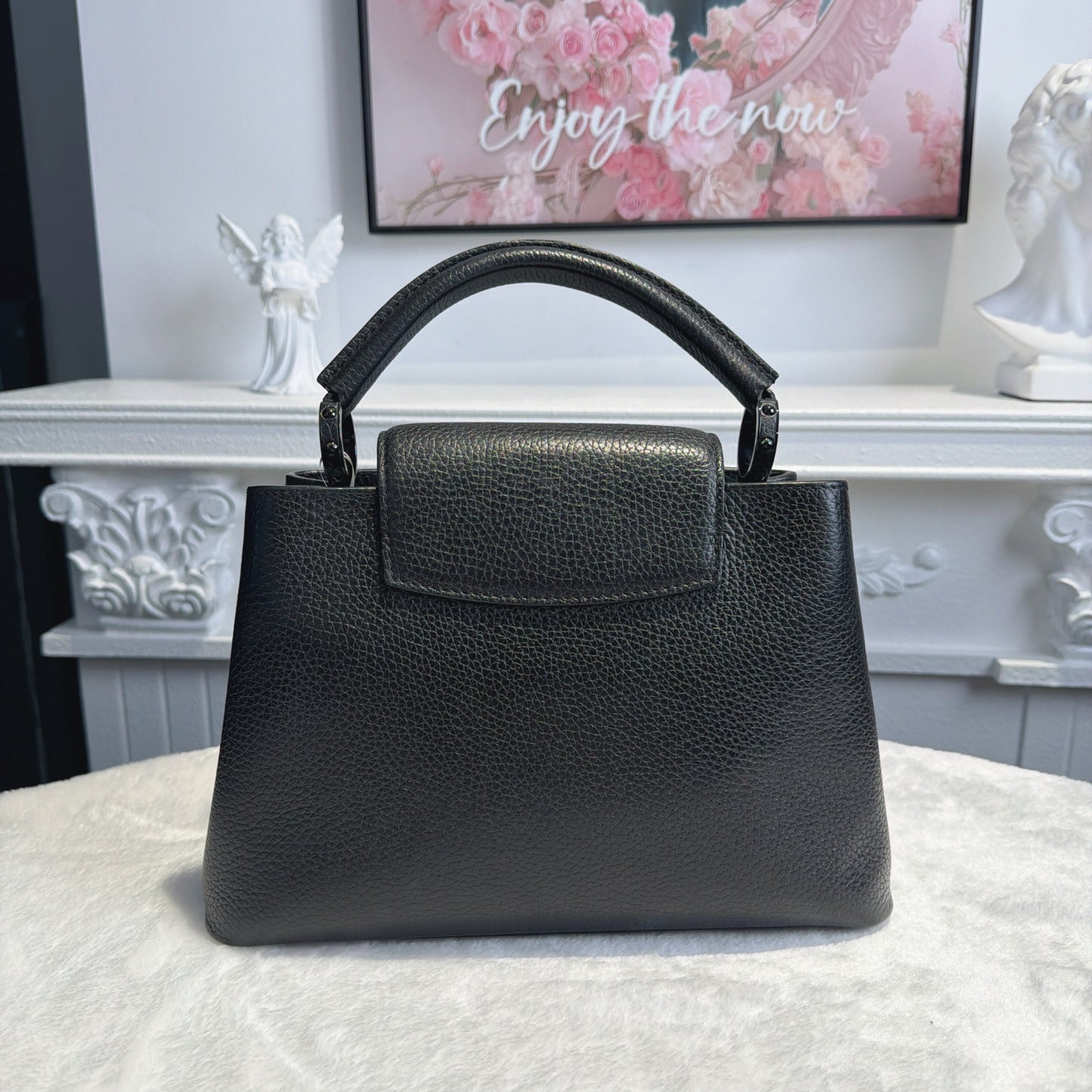 【#064】Pre-owned Louis Vuitton Capucines MM Black Noir Taurillon Leather Top Handle Bag