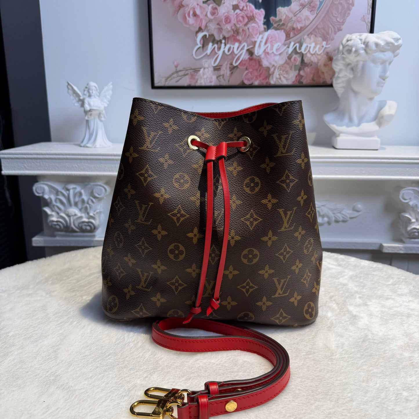 【#060】deposit。Pre-owned Louis Vuitton Néonoé MM Monogram Canvas Coquelicot Red Leather Bucket BagHZ2601310&&
