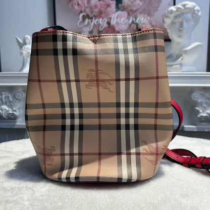 【#270】Pre-owned Burberry Small Bucket Bag Vintage Check Canvas with Red Leather Trim