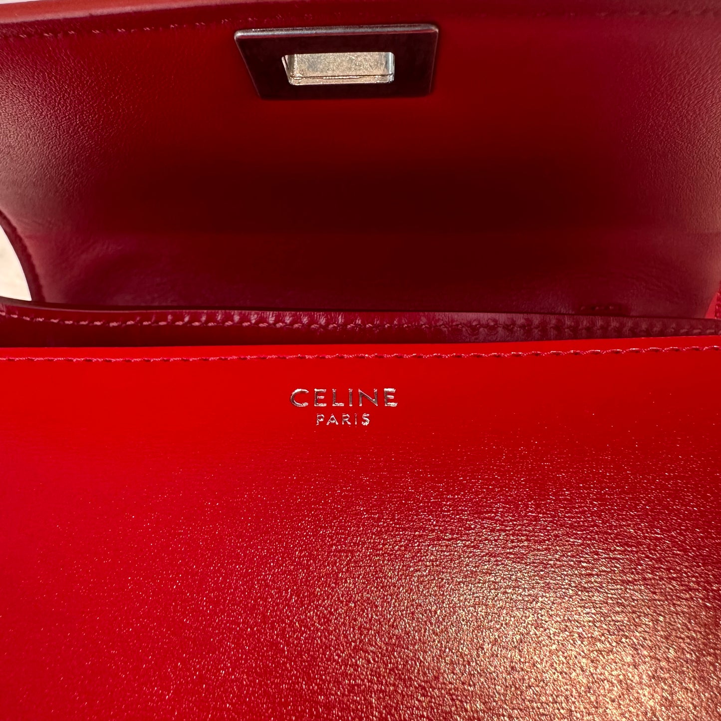 【#262】Pre-owned Celine Medium Classic Box Bag Red Smooth Calfskin Leather with Silver-Tone Hardware