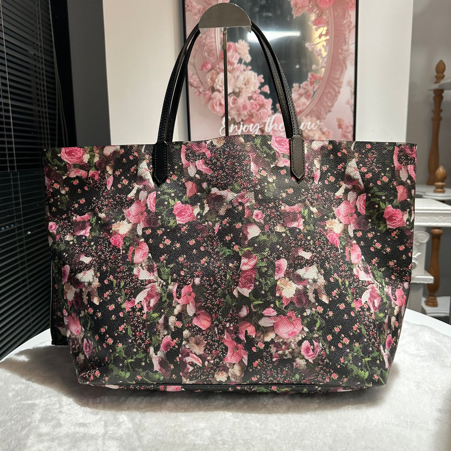 【#246】Pre-owned Givenchy 4G Large Tote Bag Floral Print Nylon