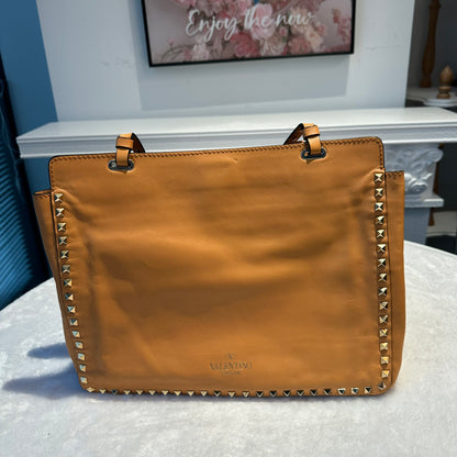 【#241】Pre-owned Valentino Garavani Rockstud Large Tote Bag Beige Grained Calfskin Leather