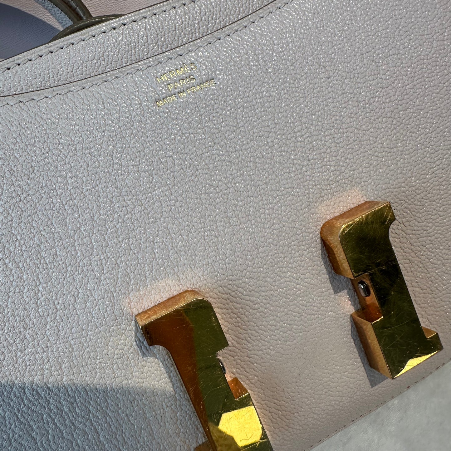 【#267】Pre-owned Hermès Constance 18 Bag Rose Pâle Chevre Mysore Leather with Gold-Tone Hardware
