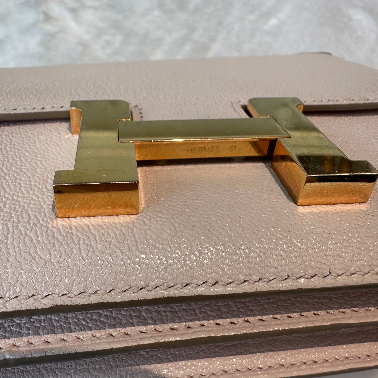 【#267】Pre-owned Hermès Constance 18 Bag Rose Pâle Chevre Mysore Leather with Gold-Tone Hardware