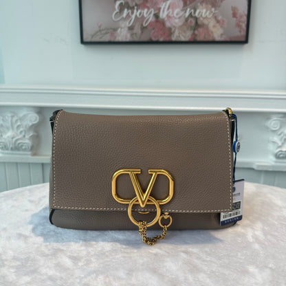 【#263】Pre-owned Valentino Garavani VRing Small Shoulder Bag Taupe Pebbled Leather with Gold-Tone Hardware