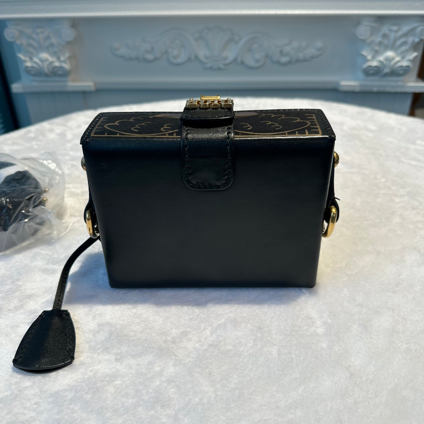 【#256】Pre-owned Dior Zodiac "Libra / Balance" Box Bag Black Smooth Leather with Gold-Tone Hardware