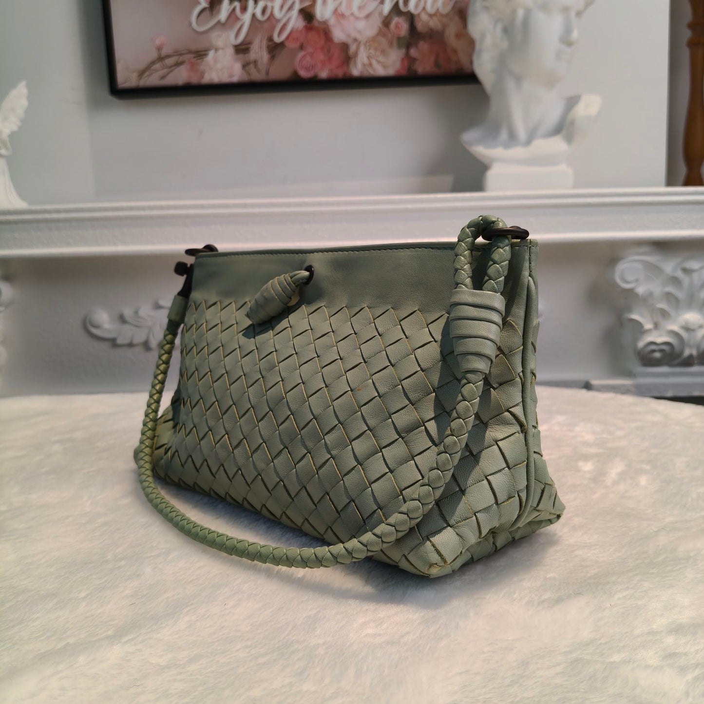 【#129】Pre-owned BOTTEGA VENETA Intrecciato Small Light Green Lambskin clutch HZ2601190&&