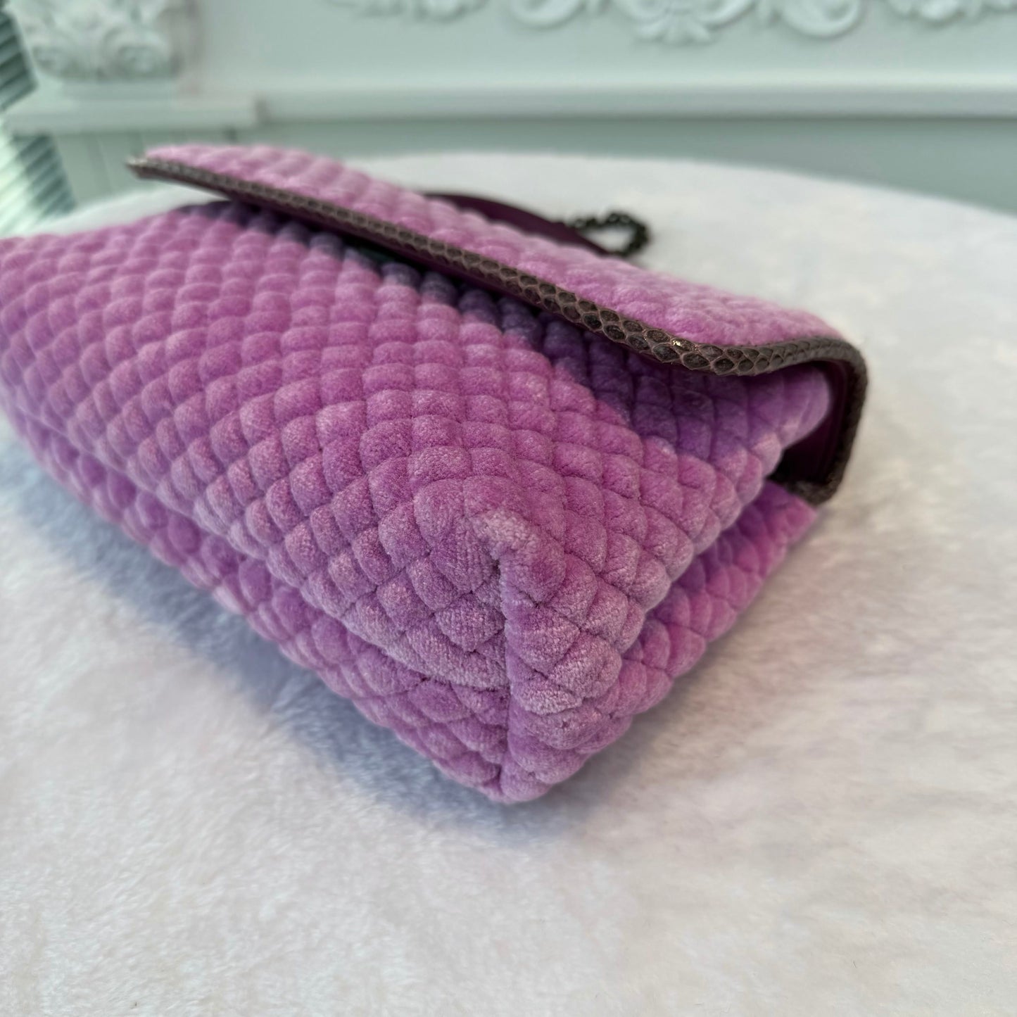 【#279】Pre-owned Bottega Veneta Medium Chain Bag Quilted Velvet in Lilac Purple with Dark Gunmetal Hardware