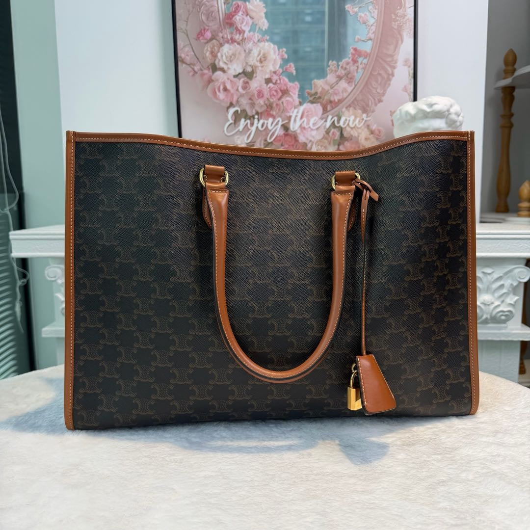 【#284】Pre-owned Celine Horizontal Cabas Tote Bag Triomphe Coated Canvas in Brown with Tan Leather Trim