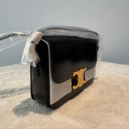 【#223】Pre-owned Celine Triomphe Small Shoulder Bag Black Shiny Calfskin Leather