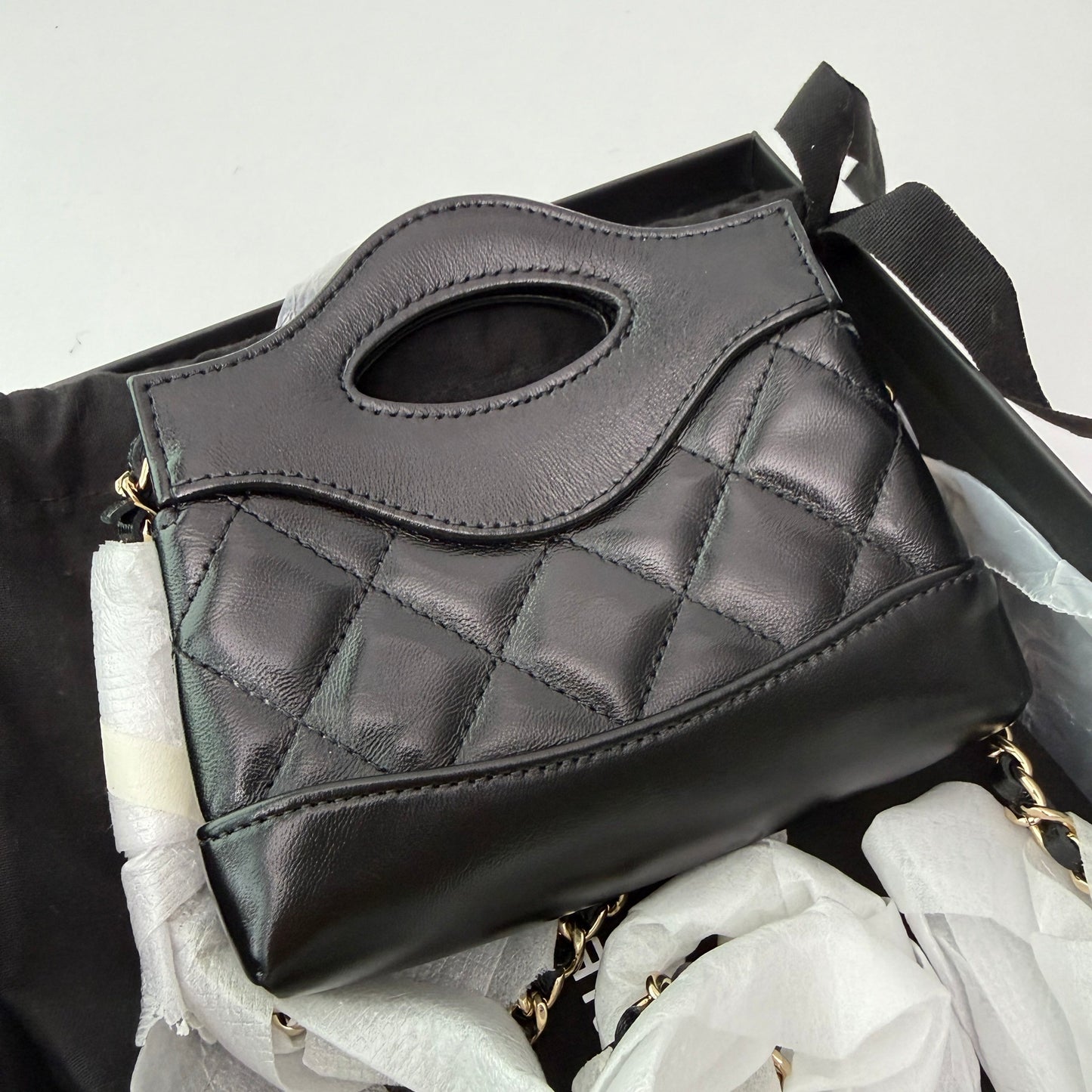 【#027】Pre-owned Chanel mini 2.55 Reissue Black Caviar Leather Shoulder Bag HZ2511060&&