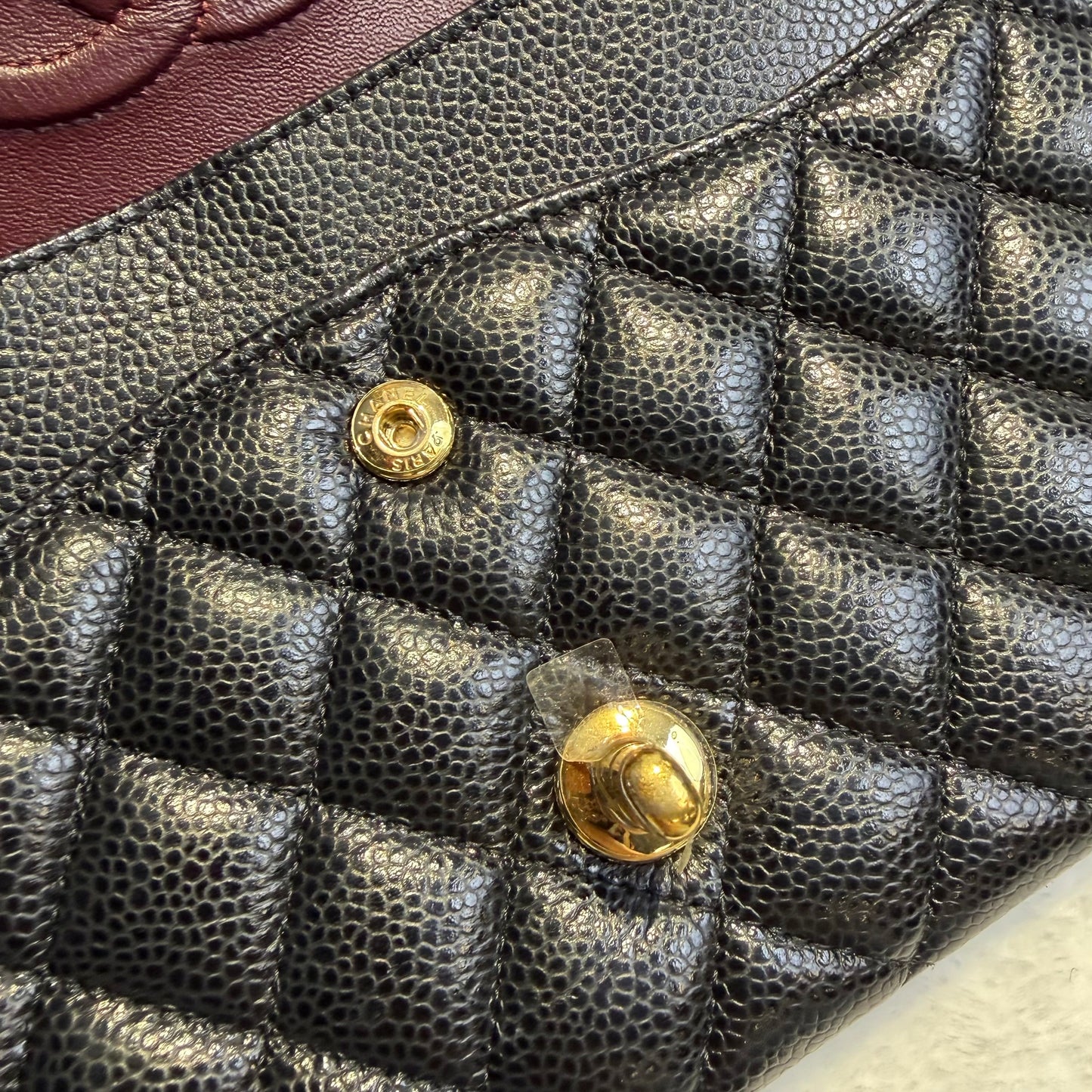 【#231】Pre-owned CHANEL CLASSIC FLAP Medium Black Quilted Caviar Leather Gold Hardware Shoulder Bag