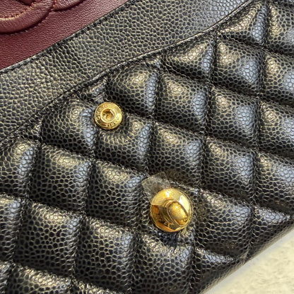 【#231】Pre-owned CHANEL CLASSIC FLAP Medium Black Quilted Caviar Leather Gold Hardware Shoulder Bag