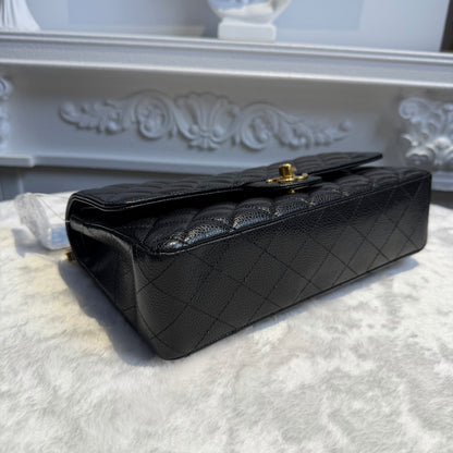 【#231】Pre-owned CHANEL CLASSIC FLAP Medium Black Quilted Caviar Leather Gold Hardware Shoulder Bag