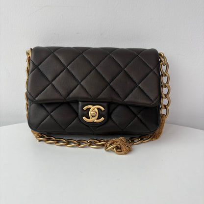 【#039】Pre-owned Chanel Mini Classic Flap Black Lambskin Shoulder Bag HZ2507150MC