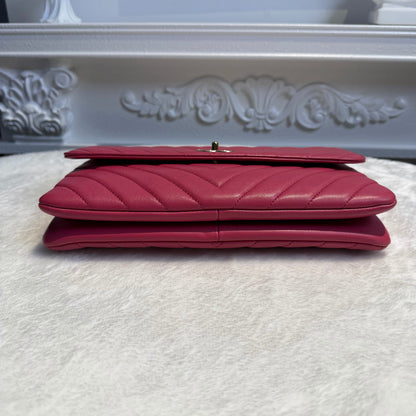 【#040】Pre-owned Chanel Medium Classic Flap Terracotta Caviar Leather Shoulder Bag HZ260131010