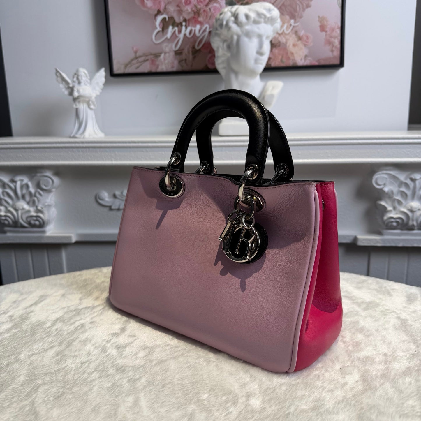 【#137】Pre-owned Dior Diorissimo Small Light Purple and Black Calfskin Leather with Silver Charm Shoulder Bag / Tote Bag HZ2602070147&&