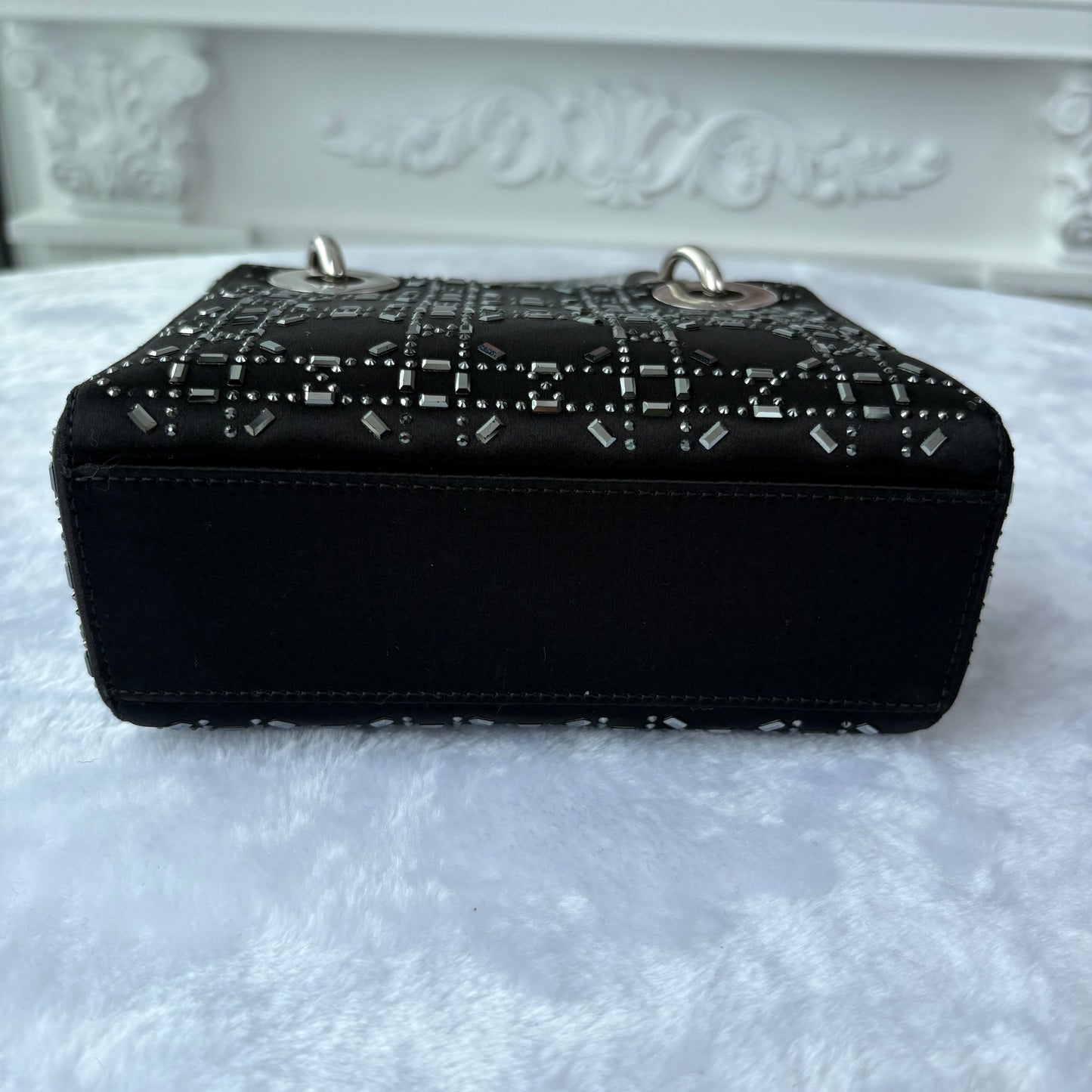 【#151】Pre-owned Dior Lady Dior Mini Black Cannage Satin Silver Hardware Shoulder Bag HZ251101018
