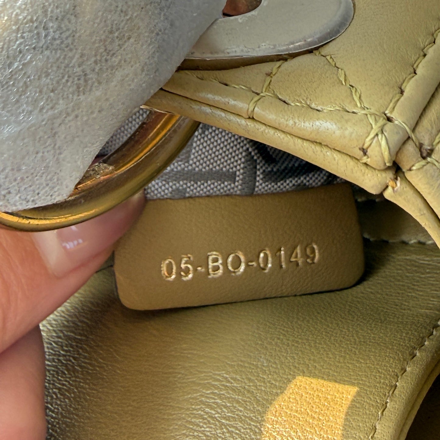 【#144】Pre-owned Dior Lady Dior Mini Latte Cannage Calfskin Leather Gold Hardware with Matte Charm Shoulder Bag  HZ251218019