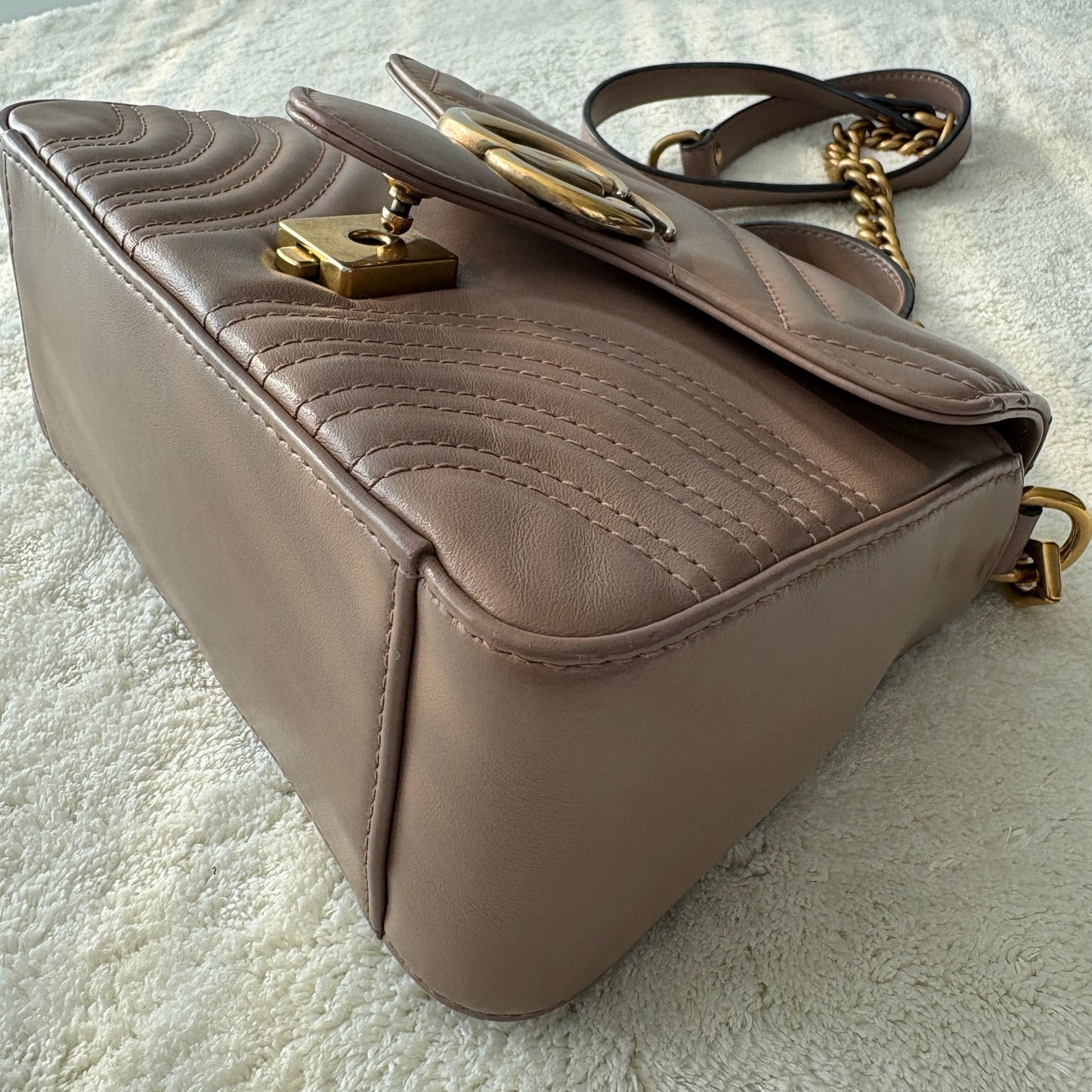 【#189】Pre-owned GUCCI Marmont Small 22cm Nude Matelassé Calfskin Leather Gold Hardware Top Handle Shoulder Bag
