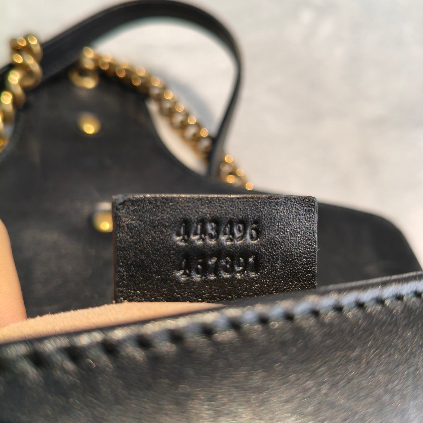 【#180】Pre-owned Gucci GG Marmont Medium Bag Black Matelassé Leather