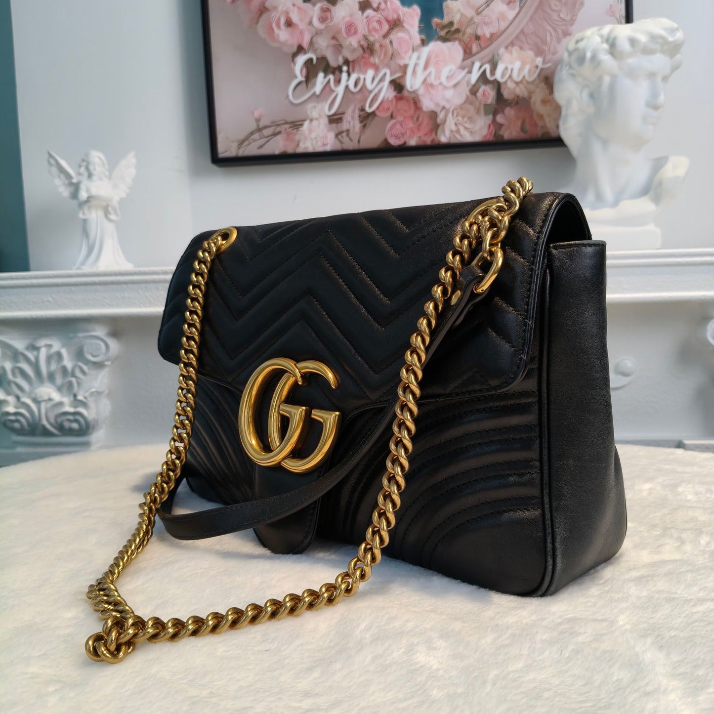 【#180】Pre-owned Gucci GG Marmont Medium Bag Black Matelassé Leather