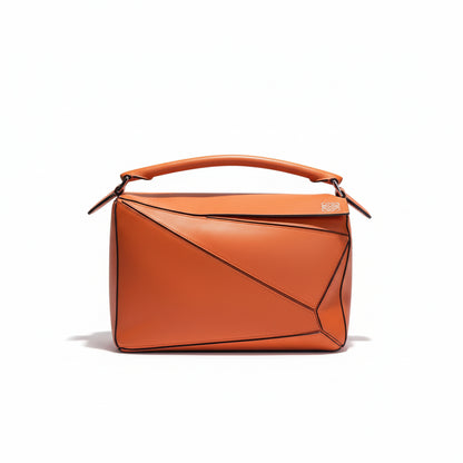 【#106】Pre-owned Loewe Puzzle Medium Orange Calfskin Crossbody bag HZ251225