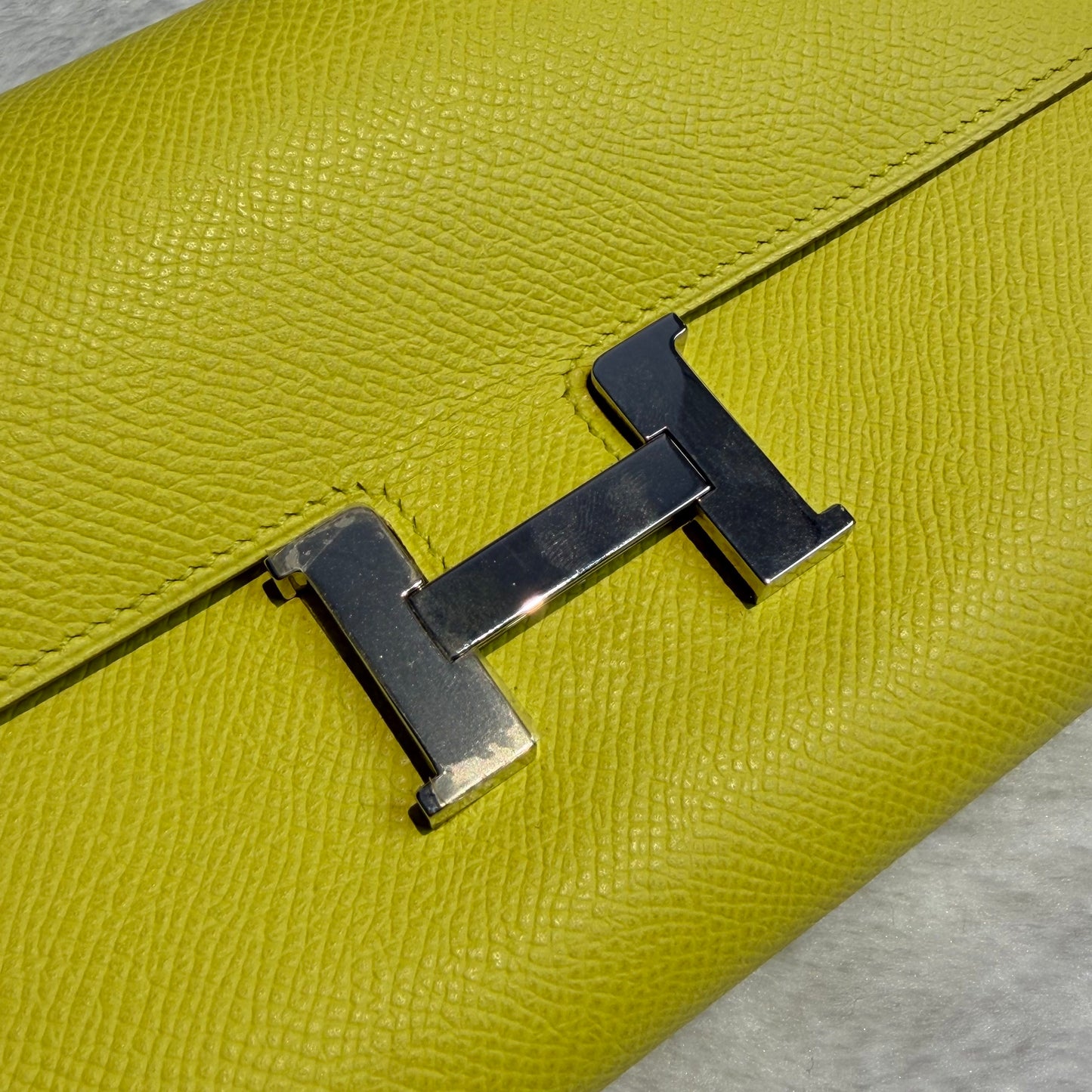 【#290】Pre-owned Hermès Constance Long Wallet Epsom Leather in Lime Yellow with Palladium Hardware
