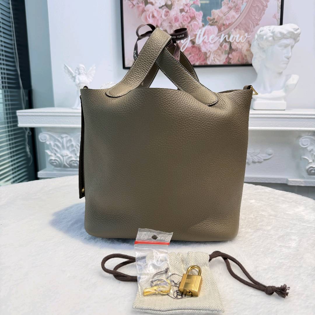 【#209】Pre-owned Hermès Picotin Lock 18 Bag Etoupe Clemence Leather