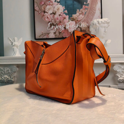 【#110】Pre-owned Loewe Anton Small Orange Calfskin Crossbody Bag HZ260119016
