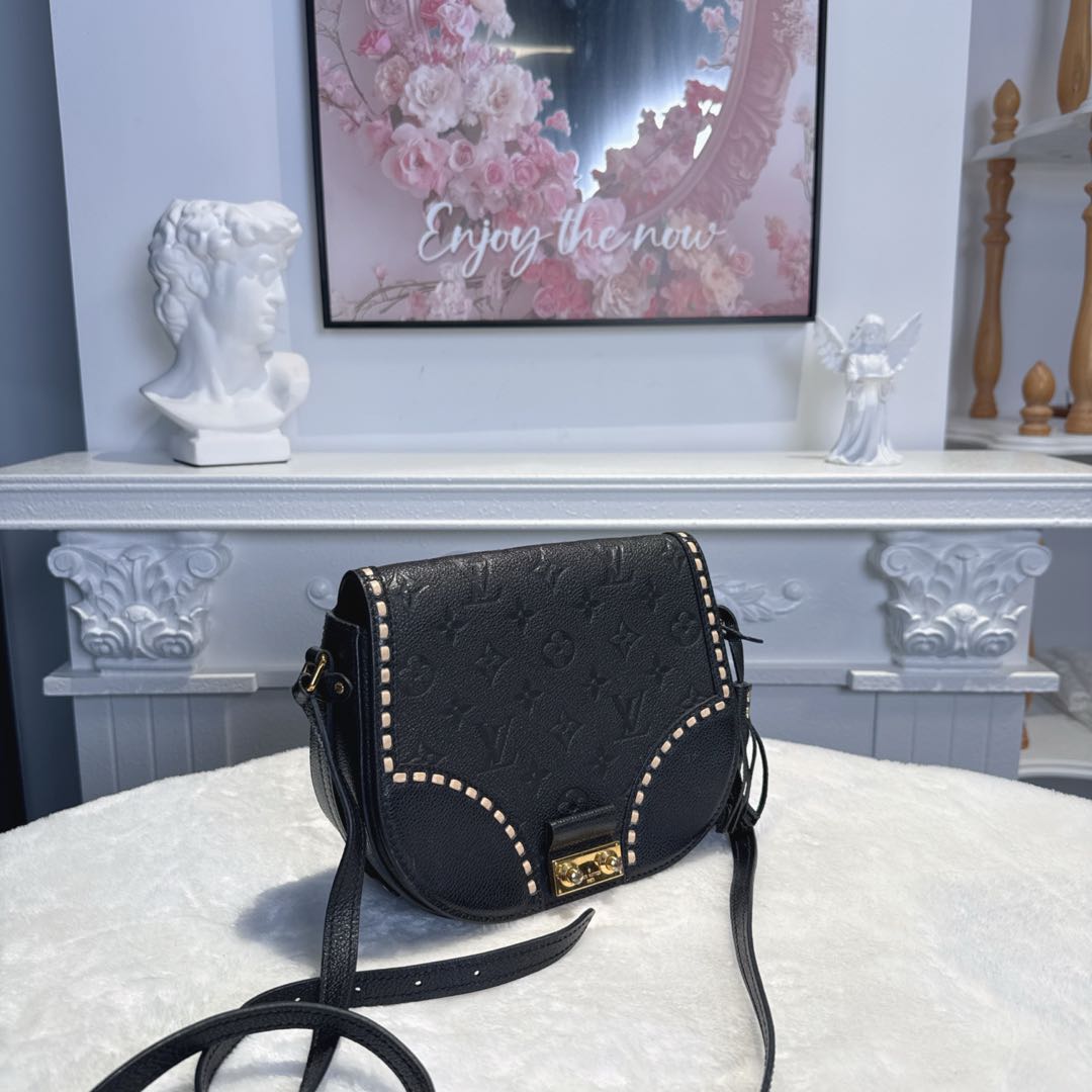 【#068】Pre-owned Louis Vuitton Junot Monogram Empreinte Black Leather Saddle Bag