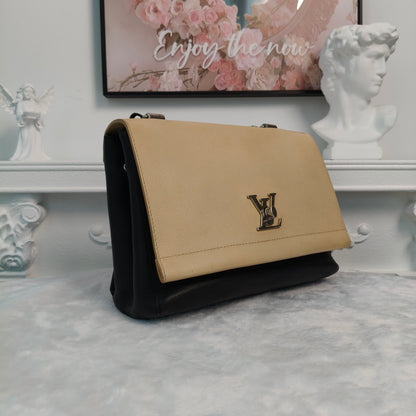 【#062】Pre-owned Louis Vuitton Lockme II Beige & Black Calfskin Leather Crossbody Bag