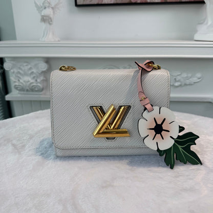 【#276】Pre-owned Louis Vuitton Twist MM Bag Epi Leather in White with Gold-Tone Hardware & Floral Bag Charm