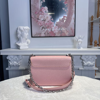 【#067】Pre-owned Louis Vuitton Twist MM Rose Ballerine Epi Leather Chain Crossbody Bag