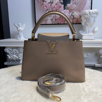 【#057】Pre-owned Louis Vuitton Capucines MM Galet Taurillon Leather Top Handle Bag