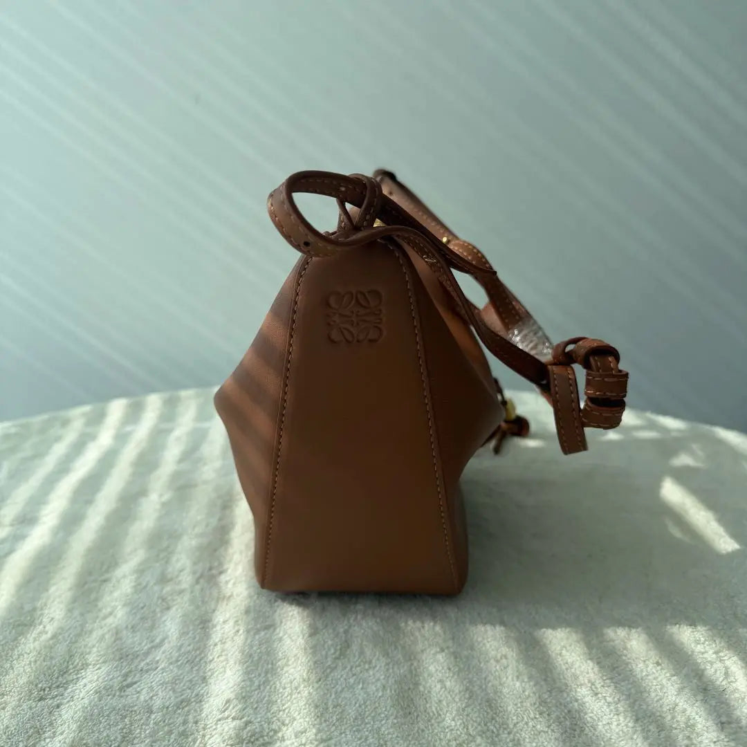 【#103】Pre-owned Loewe Hammock Mini Brown Calfskin Hobo HZ251129023