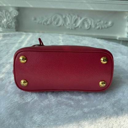 【#166】Pre-owned PRADA Promenade Mini Vibrant Pink Saffiano Leather Gold Hardware Shoulder Bag HZ260124&&