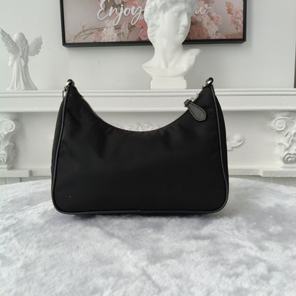 【#163】Pre-owned PRADA Re-Edition Mini Black Nylon and Calfskin Crossbody Bag HZ260304&&