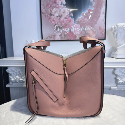【#108】Pre-owned Loewe Hammock Small Sand color Calfskin Crossbody Bag HZ251225021