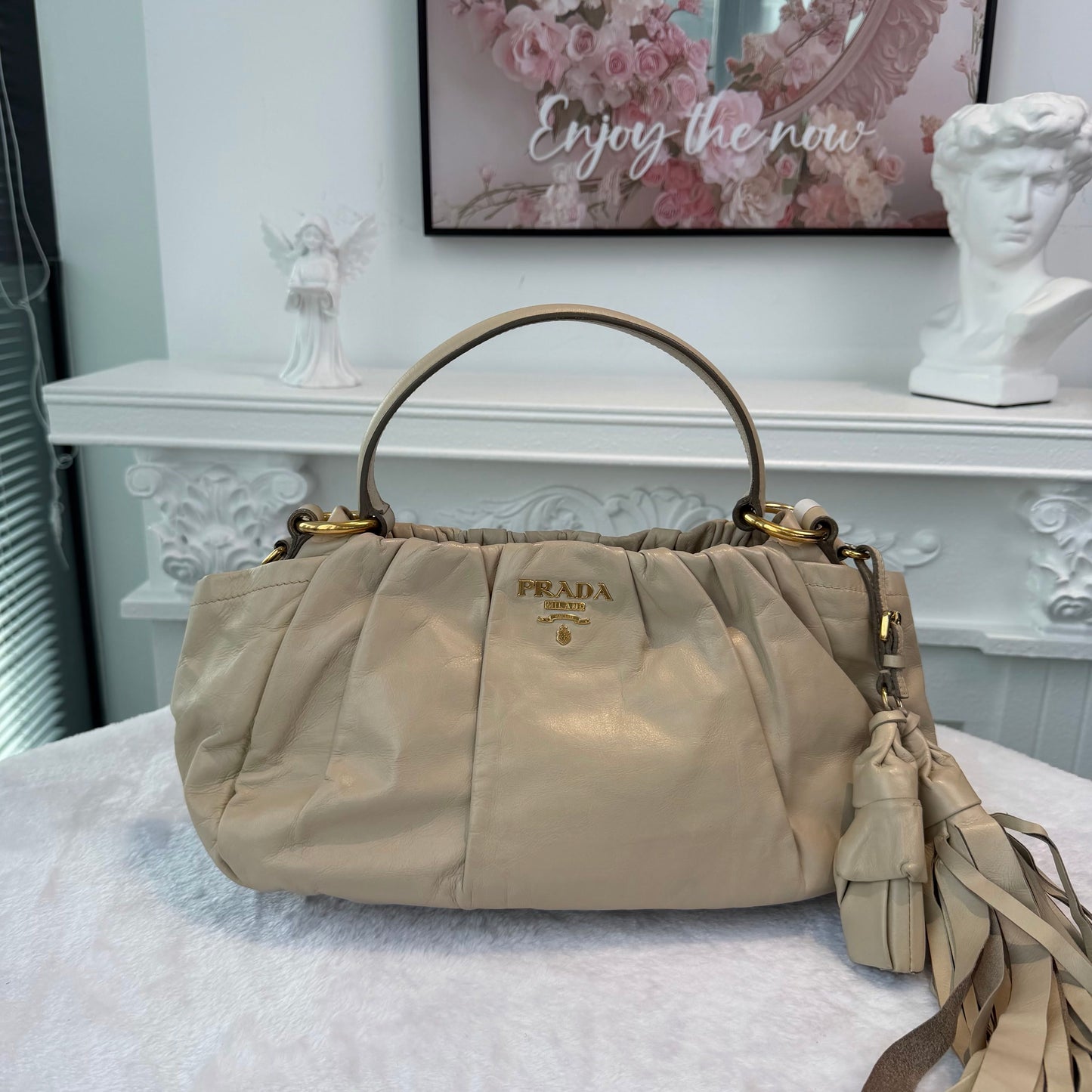 【#280】Pre-owned Prada Medium Ruched Leather Handbag in Beige with Gold-Tone Hardware
