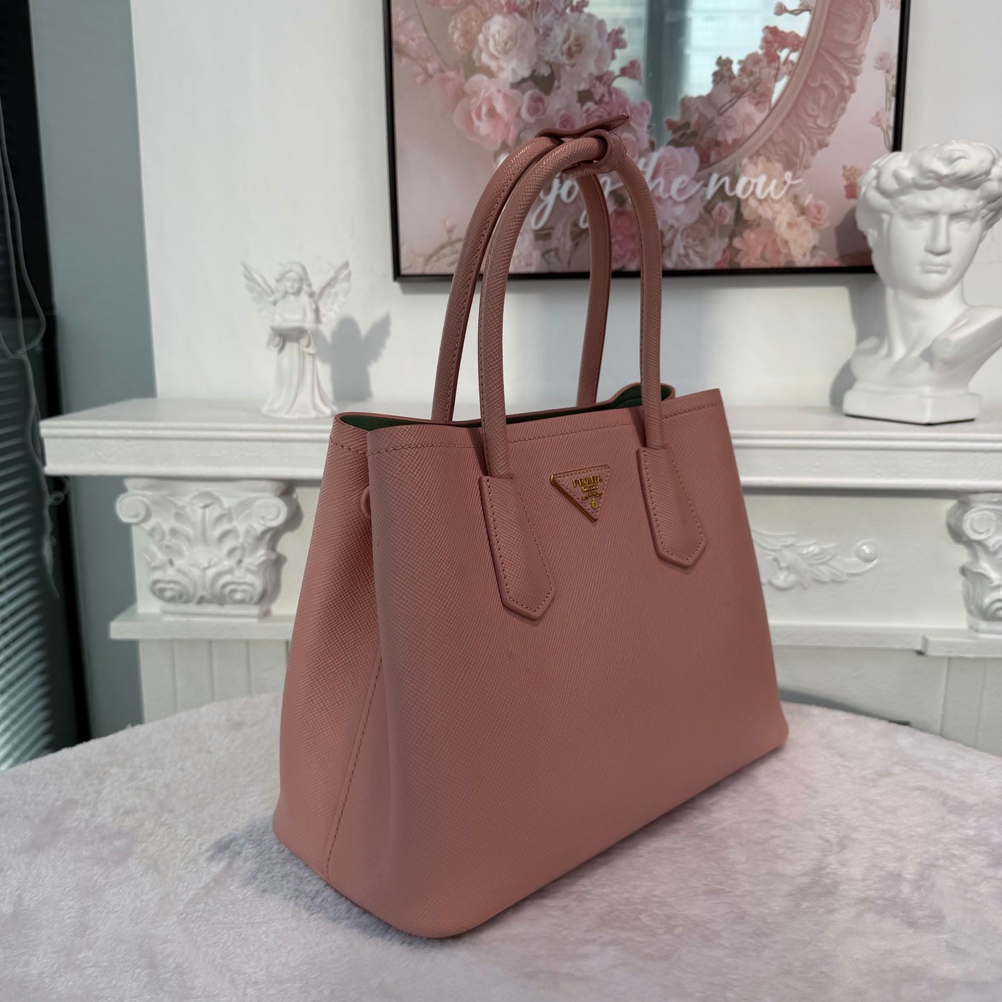 【#274】Pre-owned Prada Medium Open Tote Bag Saffiano Leather in Blush Pink with Contrast Green Lining