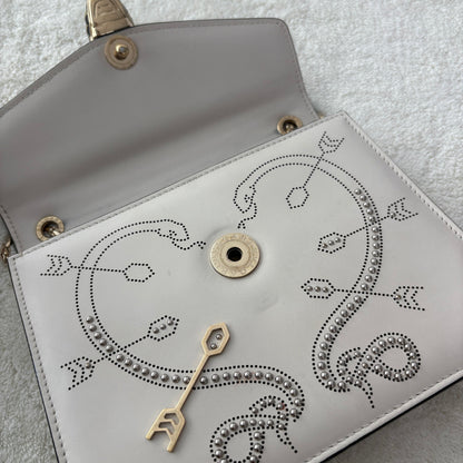 【#001】Pre-owned BVLGARI Serpenti Forever Small White Calfskin Cupid's Arrow Shoulder Bag HZ2512040&&