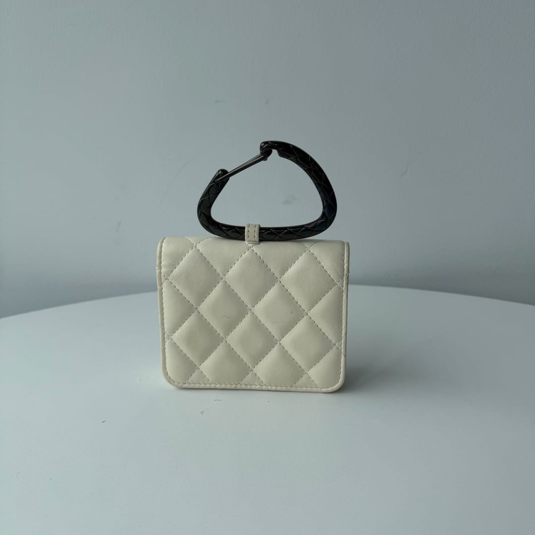 【#024】Pre-owned Chanel Mini White Lambskin Clutch with Chain Carabiner Bag HZ251107021